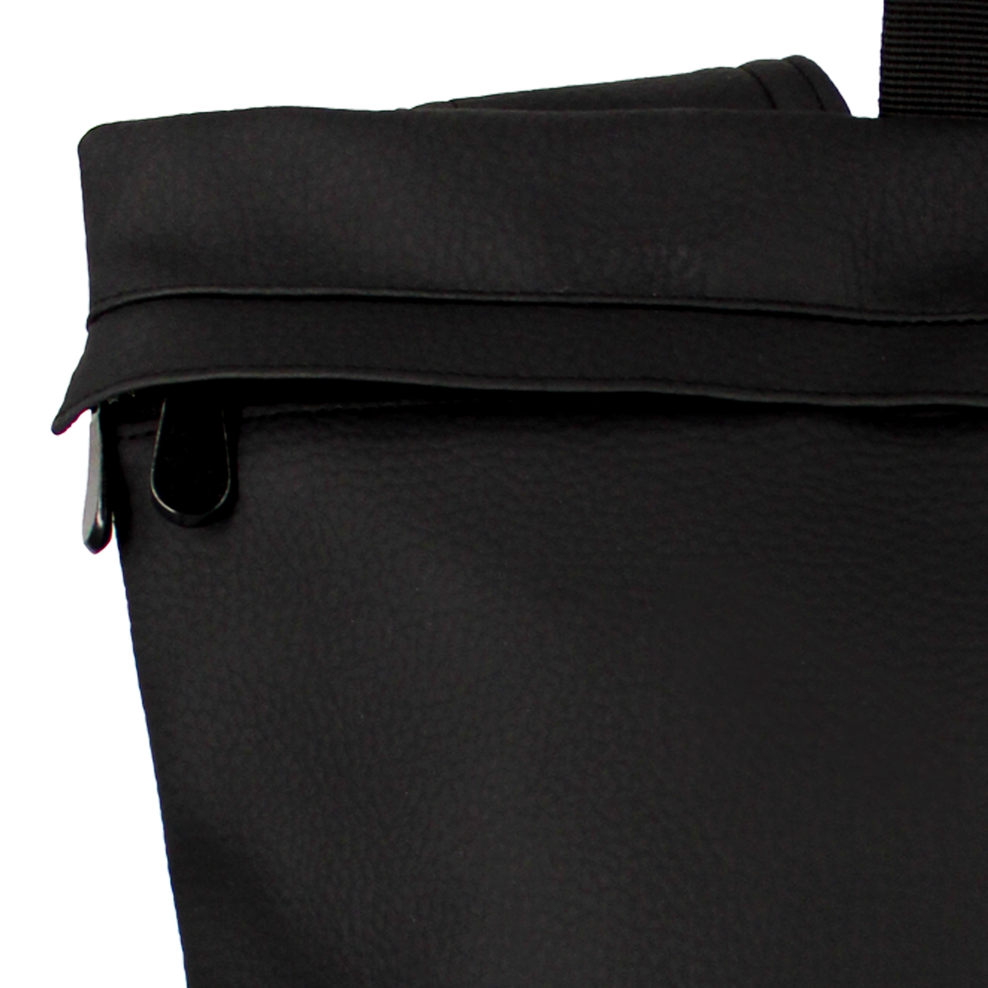 BACK PACK BLACK MATTE